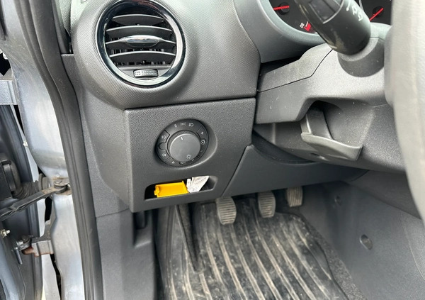 Opel Corsa cena 14500 przebieg: 223000, rok produkcji 2009 z Kąty Wrocławskie małe 529